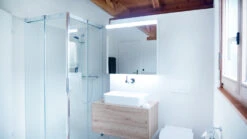 Schneider® Schneider LOW Line Plus LED 3000 K Spiegelschrank LOP 70/2/LED, 70 X 74,8 Cm, Steckdose Links Und Rechts -Badezimmerbedarf Geschäft schneider low line plus led 3000 5230649