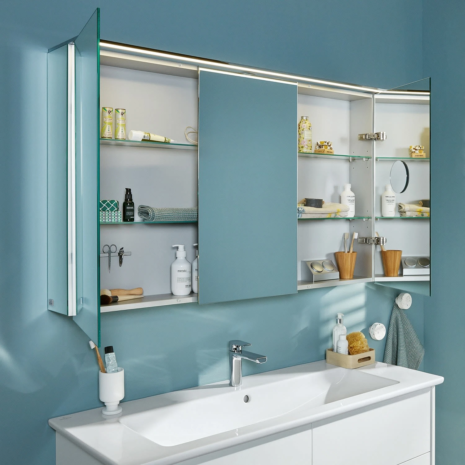 Villeroy & Boch Finero Vorbau-Spiegelschrank Mit Beleuchtung 130,7 X 75,8 Cm 6 Villeroy & Boch Finero Vorbau-Spiegelschrank Mit Beleuchtung 130,7 X 75,8 Cm – Bild 6